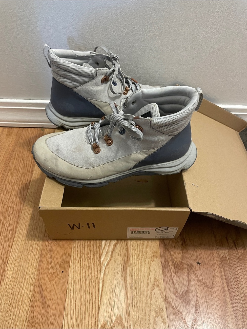 The North Face Women's Light Gray and Blue Combat/Moto Boots